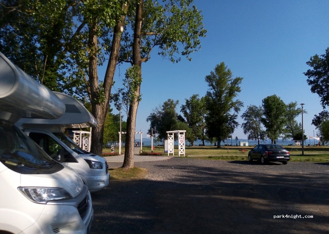 (8637) Balatonőszöd - 39 Gyöngyvirág utca — foto 2