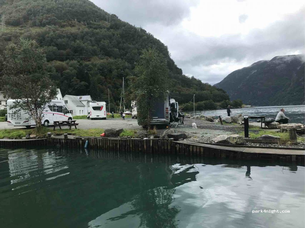 Sundal Camping — foto