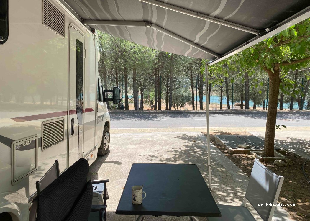 Camping Valdearenas in Iznajar SL. — foto 2