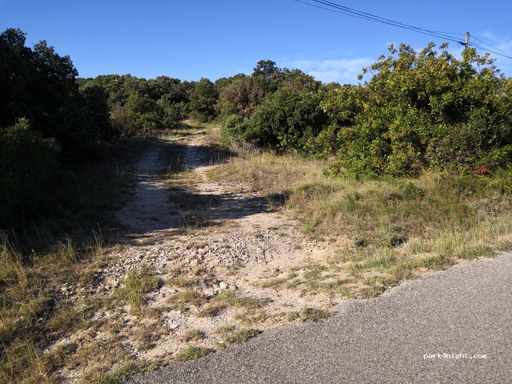 (07700) Bourg-Saint-Andéol - Pied Bouchard — foto
