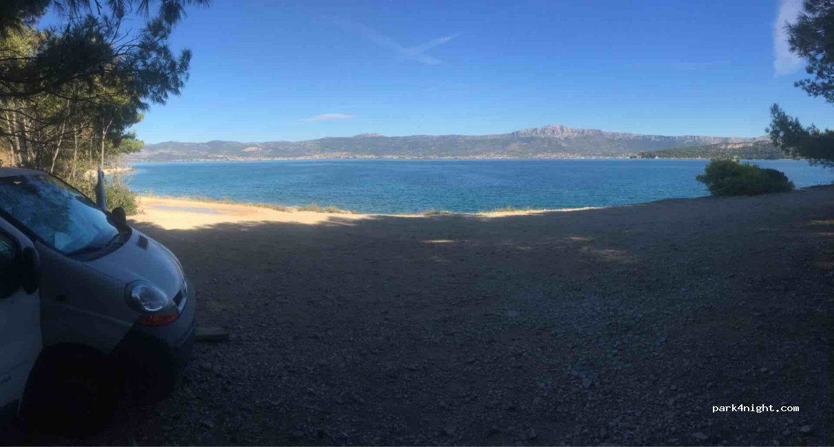(21224) Slatine - D126 — foto