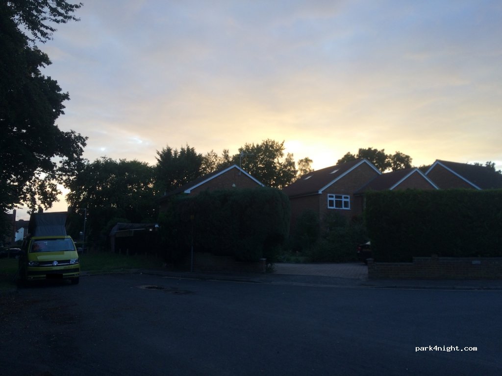 (WD5 0EU) Abbots Langley - 31 Greenways — foto