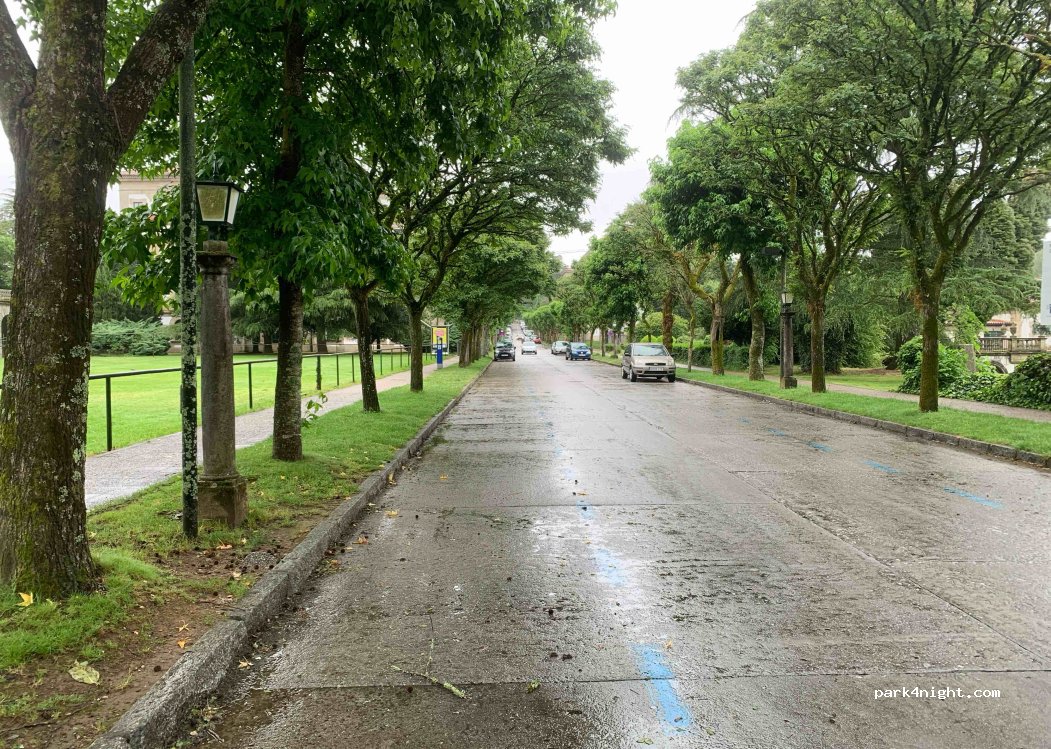 (15705) Santiago de Compostela - 1A Avenida Burgas — foto 2