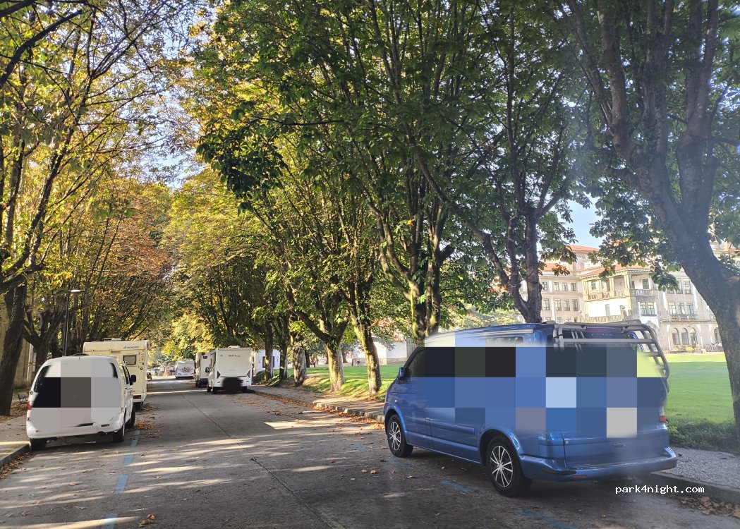 (15705) Santiago de Compostela - 1A Avenida Burgas — foto 4