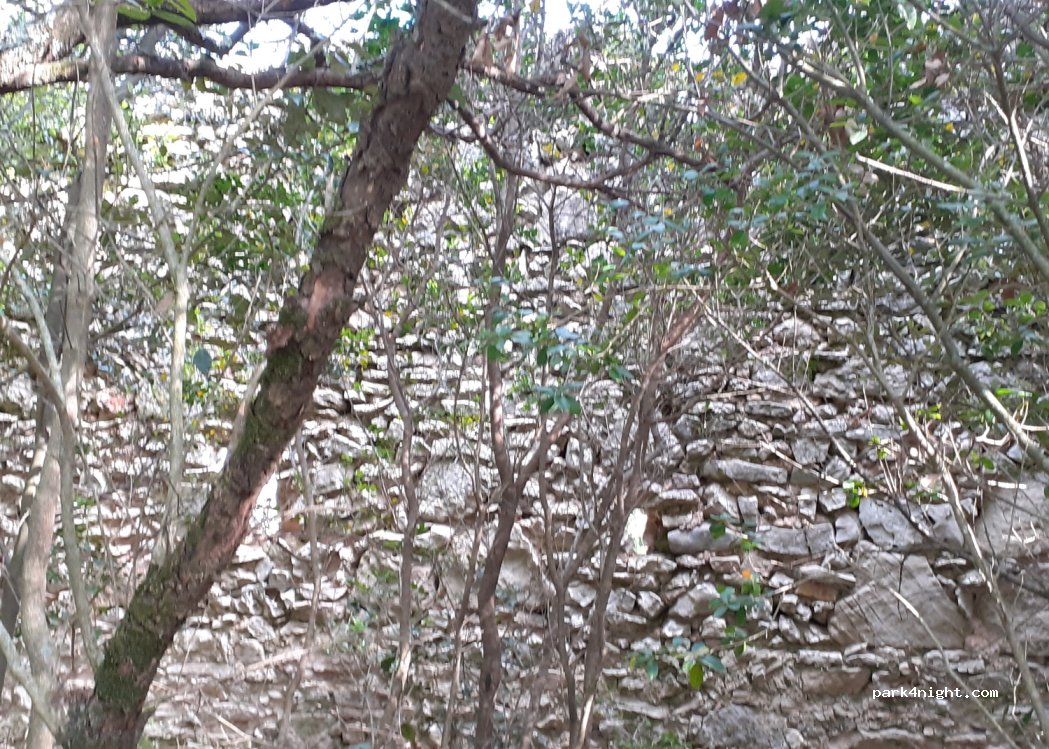 (83170) Rougiers - Unnamed Road — foto 3