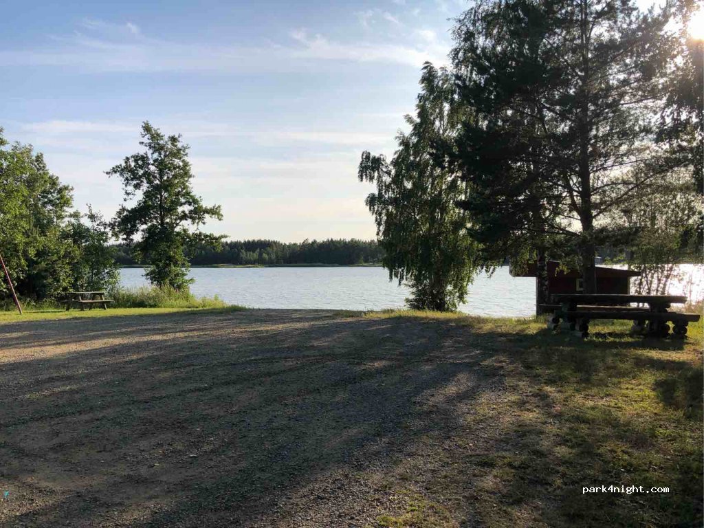 (64480) Metsälä - 527 Skaftungintie — foto