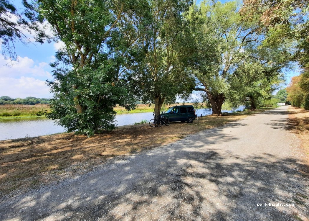 (85320) La Bretonnière-la-Claye - Unnamed Road — foto 2
