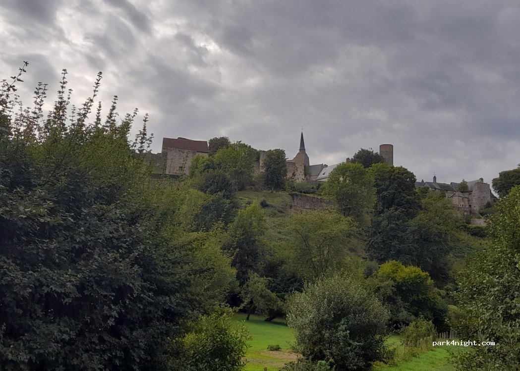 (53270) Sainte-Suzanne - Chemin de la Sorinière — foto 2