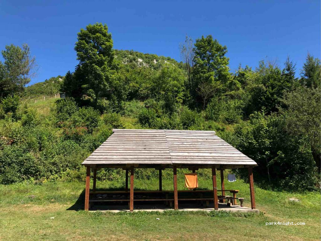 Gradina Campsite — foto