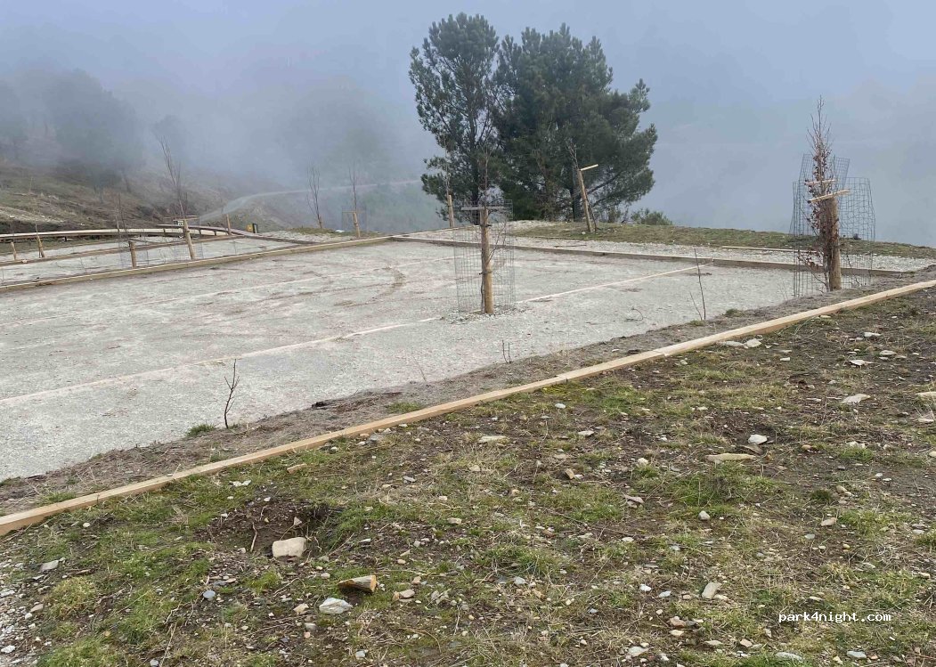 (6260-061) Manteigas - Unnamed Road — foto