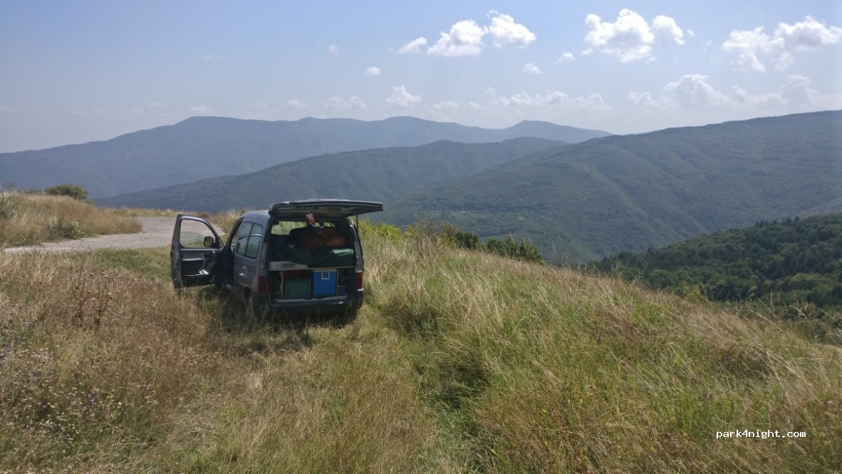 (4258) Yavrovo - Unnamed Road — foto