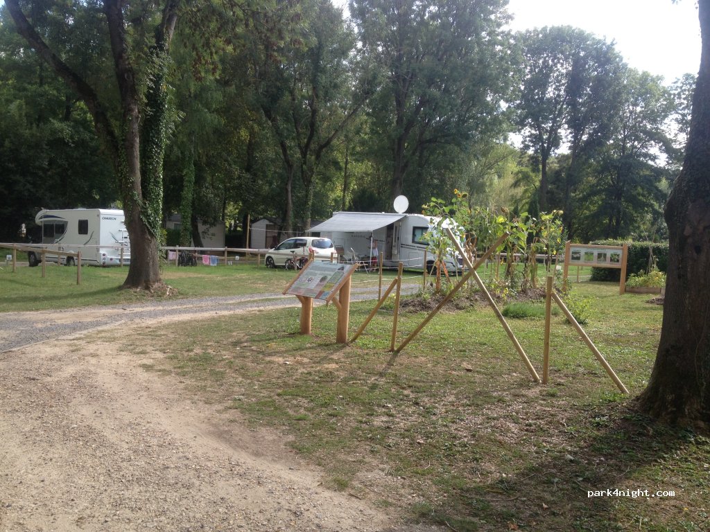 Camping Le Pré des Moines — foto 2