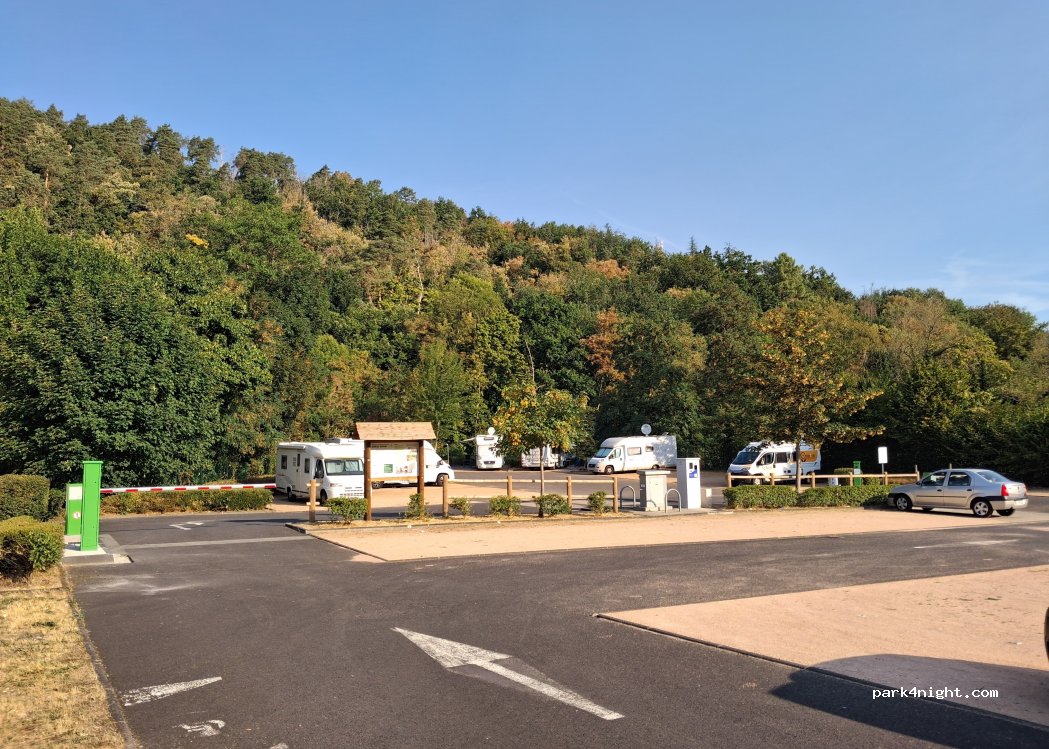 (63140) Châtel-Guyon - 2-14 Avenue de Russie — foto 5