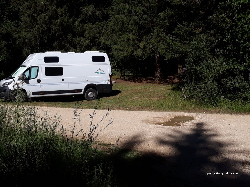 (01110) Hauteville-Lompnes - Unnamed Road — foto 2