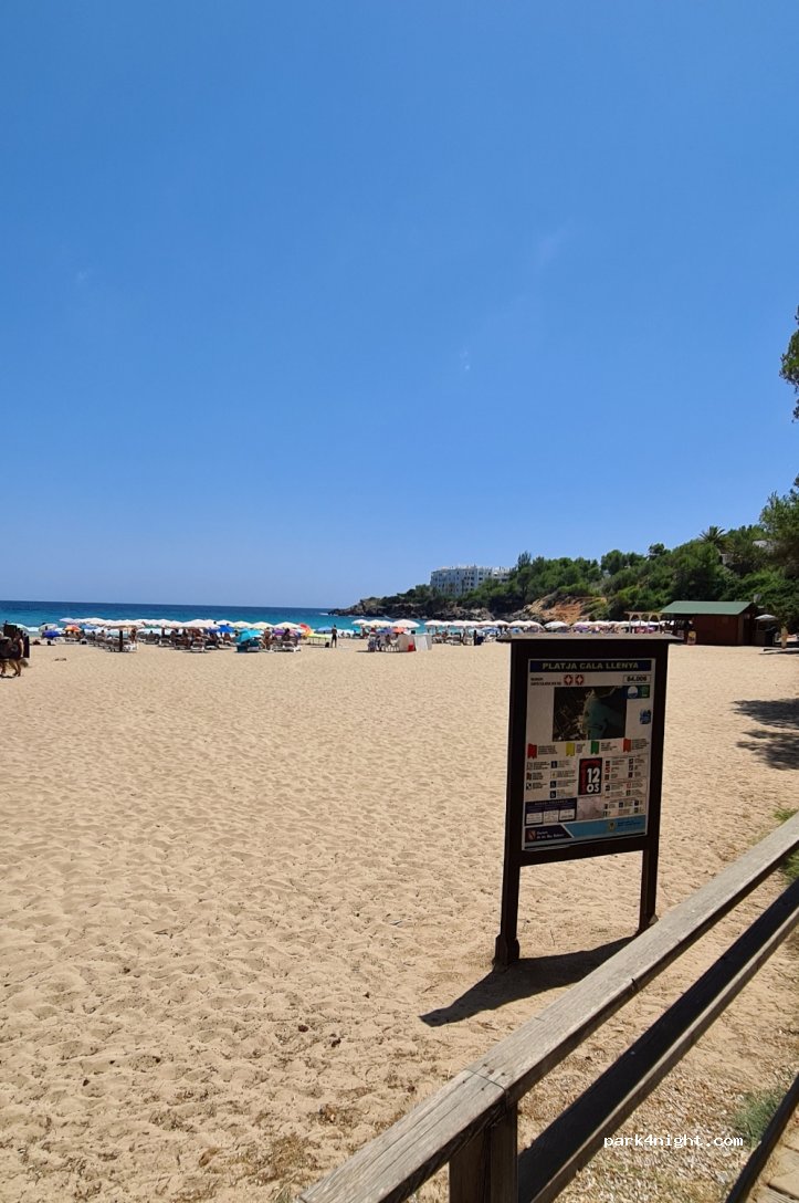 Aparcament Platja Cala Llenya — foto 3