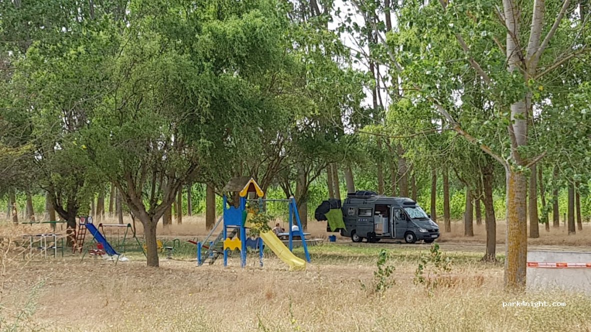 (37115) Juzbado - 68 Calle Damas — foto