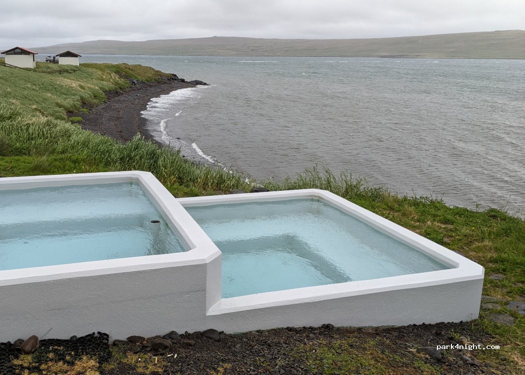 ()  - Barnaskólavegur Reykjum — foto