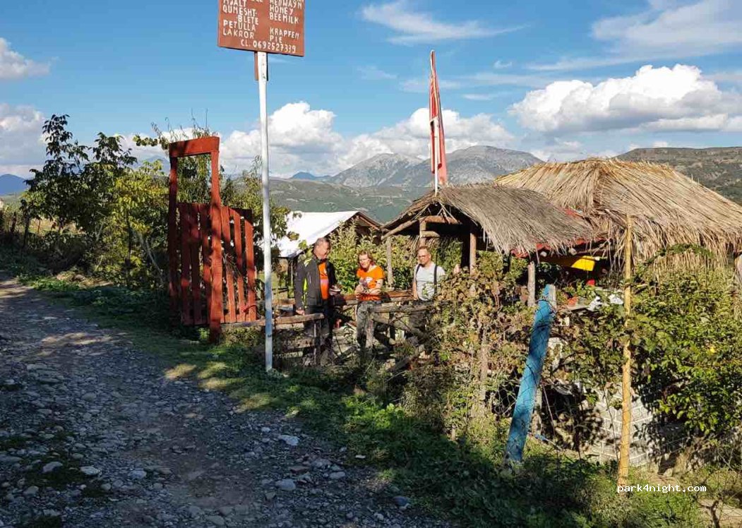 Petulla Caffe Camping — foto 5