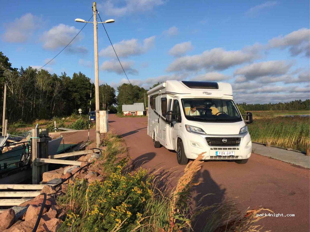 (112-126) Hällövägen - 112 480 — foto