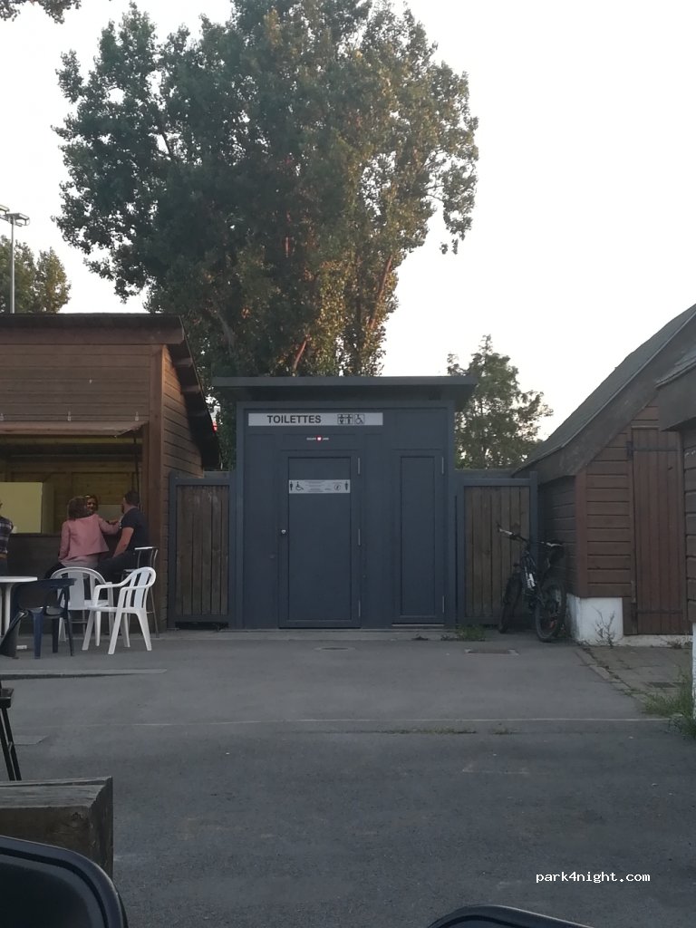 (44600) Saint-Nazaire - 4-14 Quai du Port de Méan — foto 3