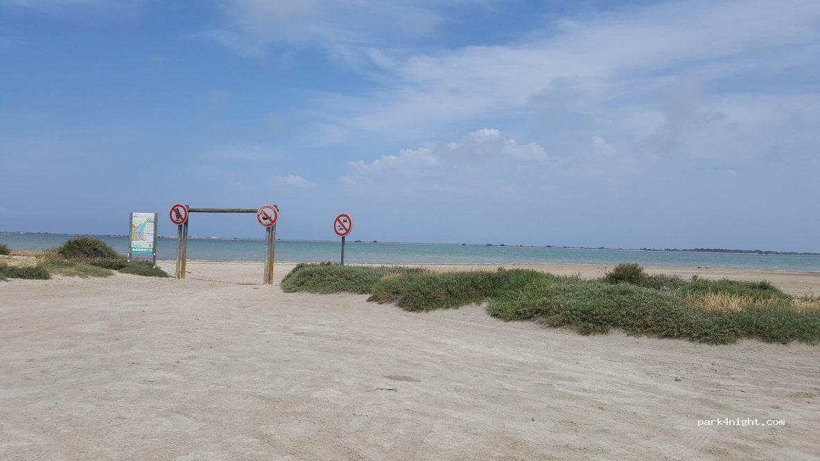 (11480) La Palme - D709 — foto