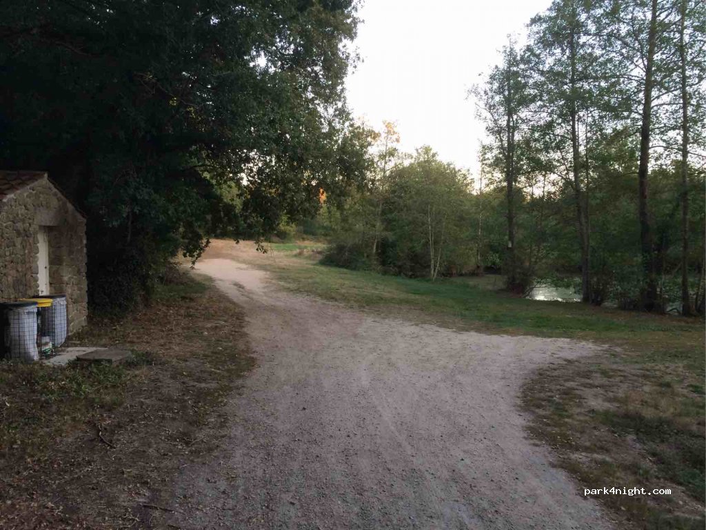 (85170) Le Poiré-sur-Vie - 297 La Garnerie — foto