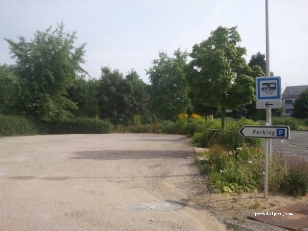 (45770) Saran - Allée Claude Bernard — foto
