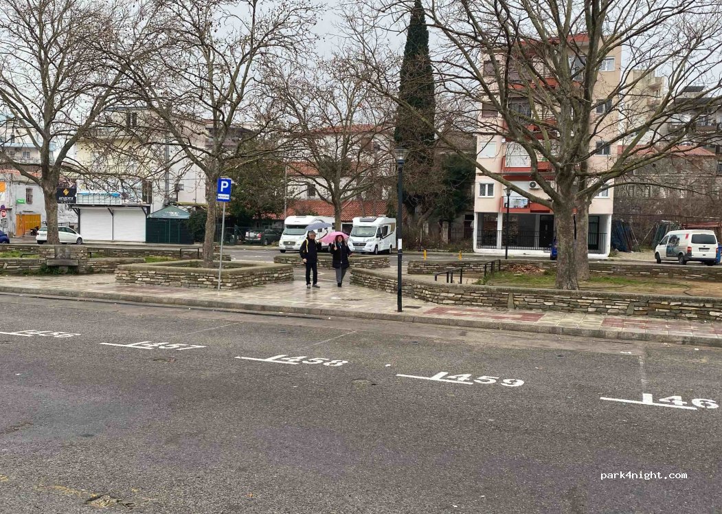 (671 00) Xanthi - 39 Platia Emporiou — foto 2
