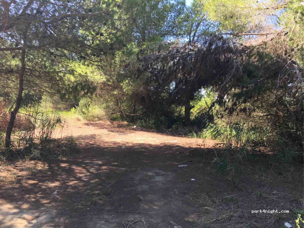 ()  - Unnamed Road — foto 2