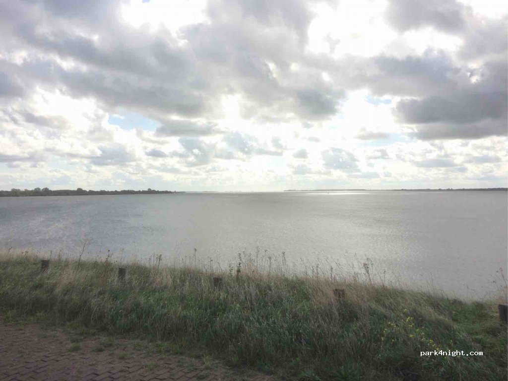 (3223 LM) Hellevoetsluis - N57 — foto