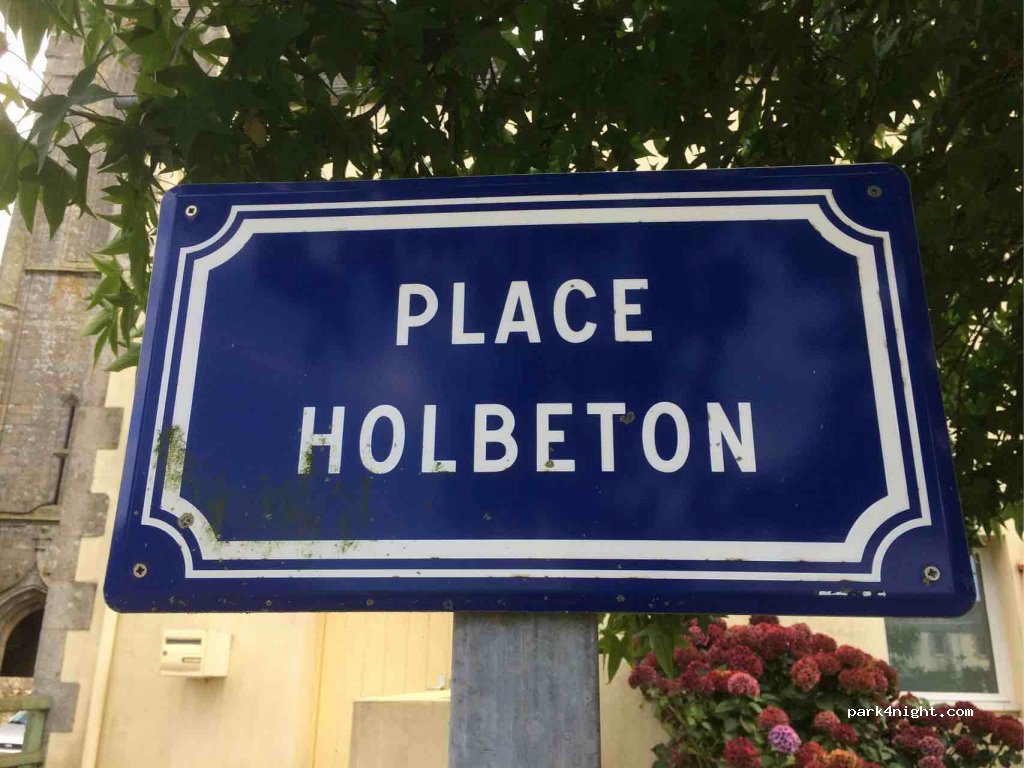 (29400) Bodilis - 4 Place d'Holbeton — foto 3