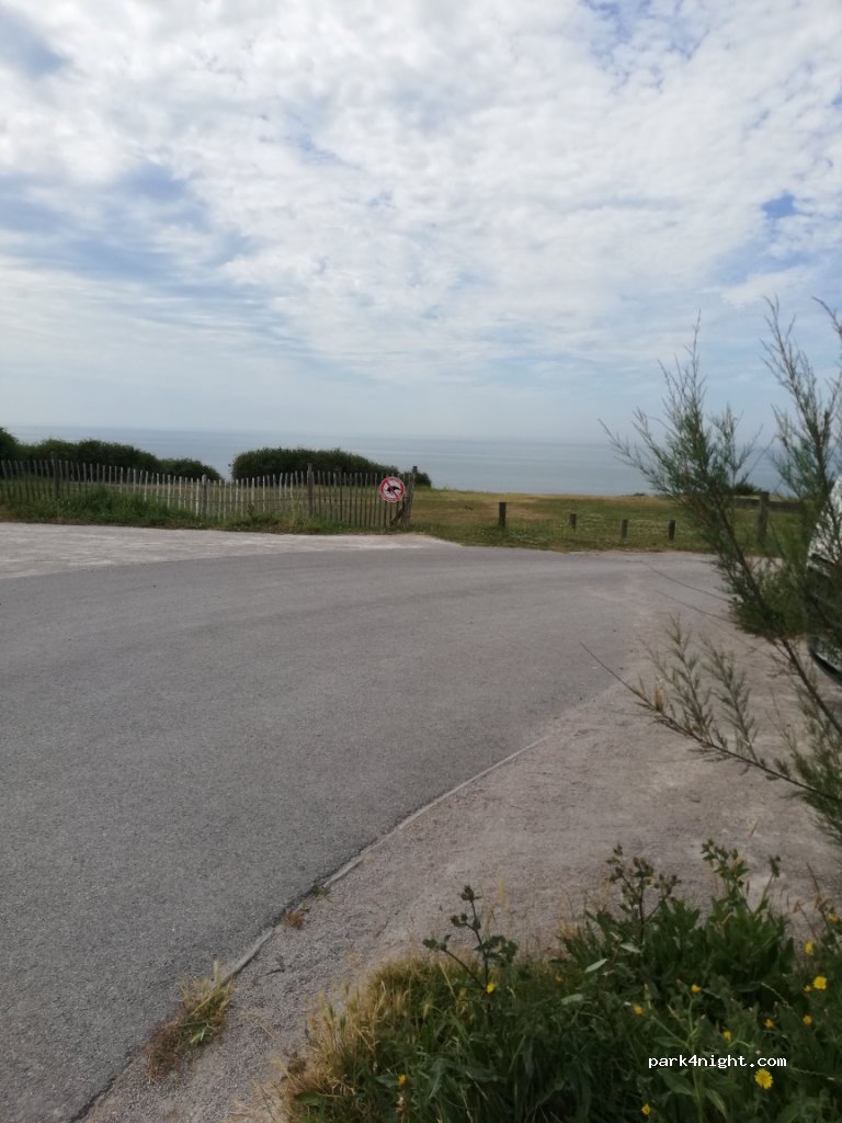 (62224) Équihen-Plage - 31 Rue du Beurre Fondu — foto
