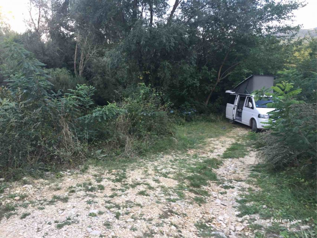 (21254) Trnbusi - Unnamed Road — foto 2