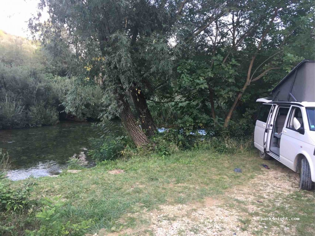 (21254) Trnbusi - Unnamed Road — foto 3