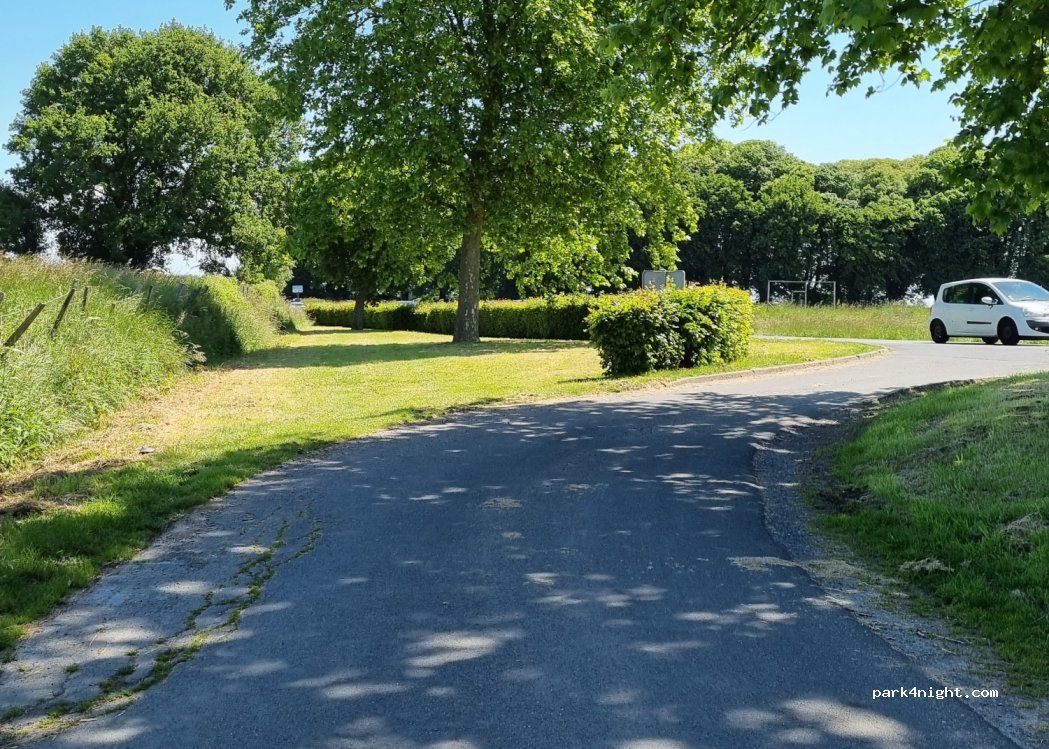 (14430) Douville-en-Auge - D27 — foto 3