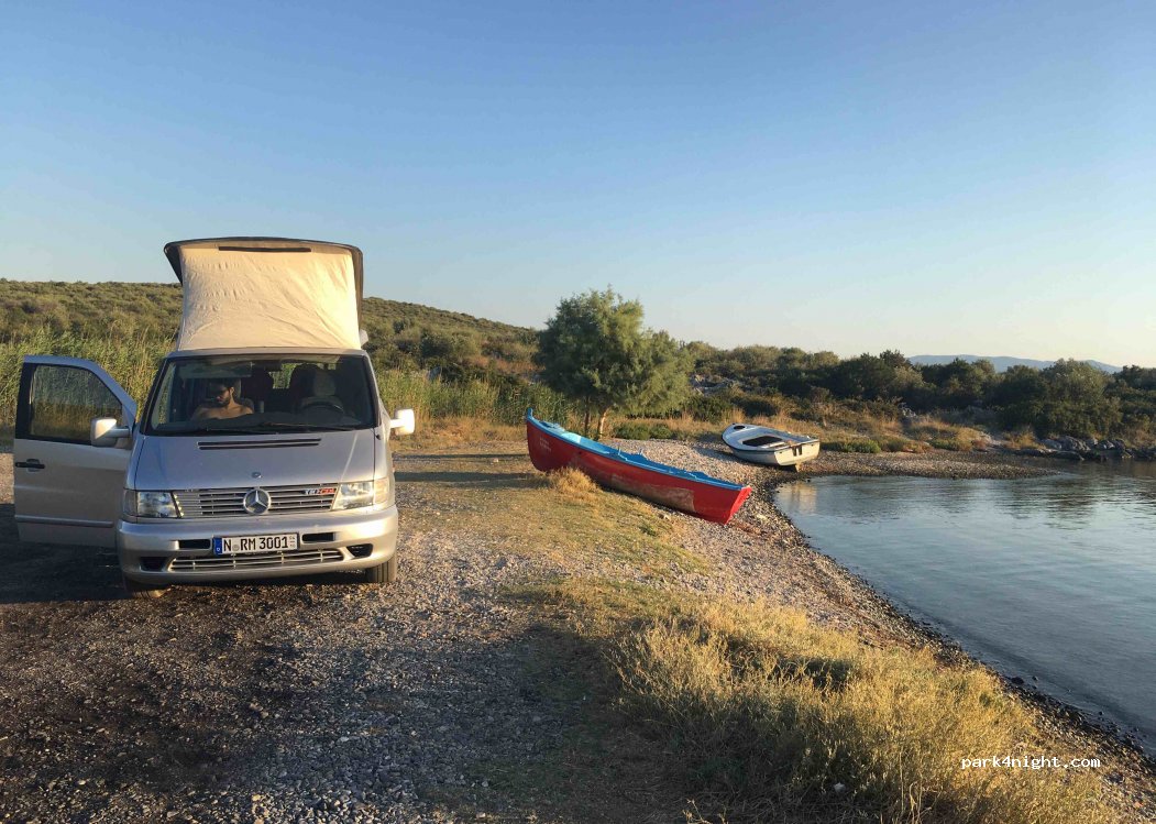 (345 00) Taminei - Ethniki Odos Chalkidas Aliveriou — foto