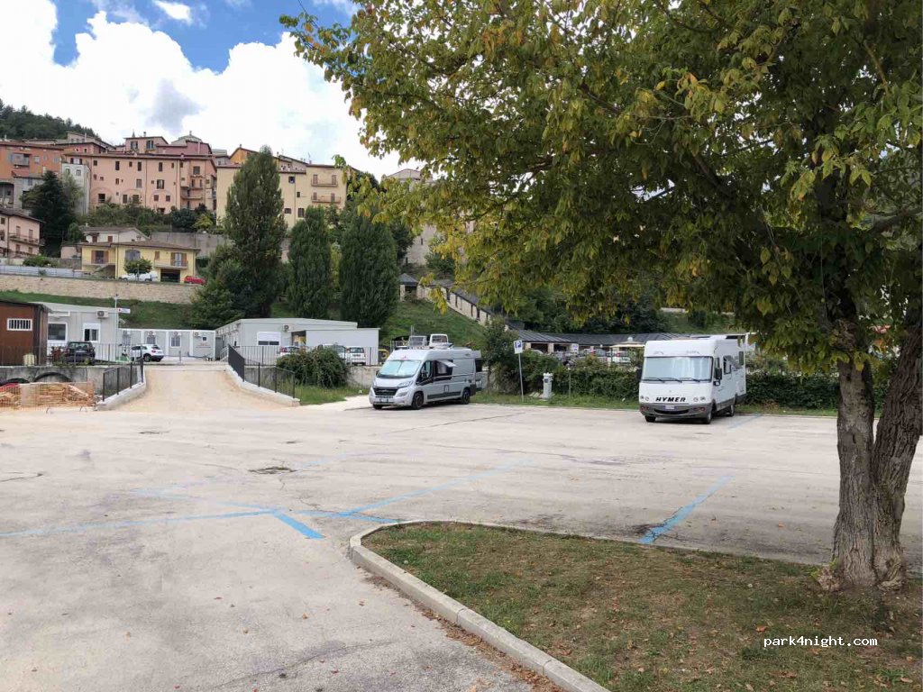 (06043) Cascia - 6 Via Novenio Bucchi — foto