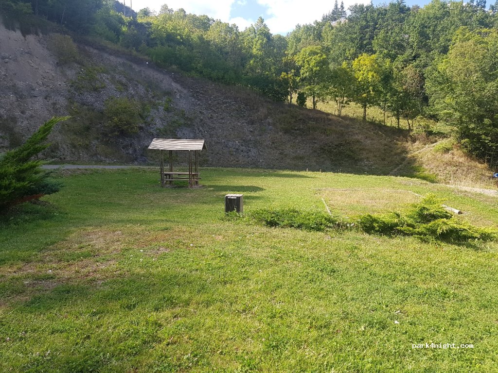 (06660) Saint-Étienne-de-Tinée - 5 M2205C — foto 3
