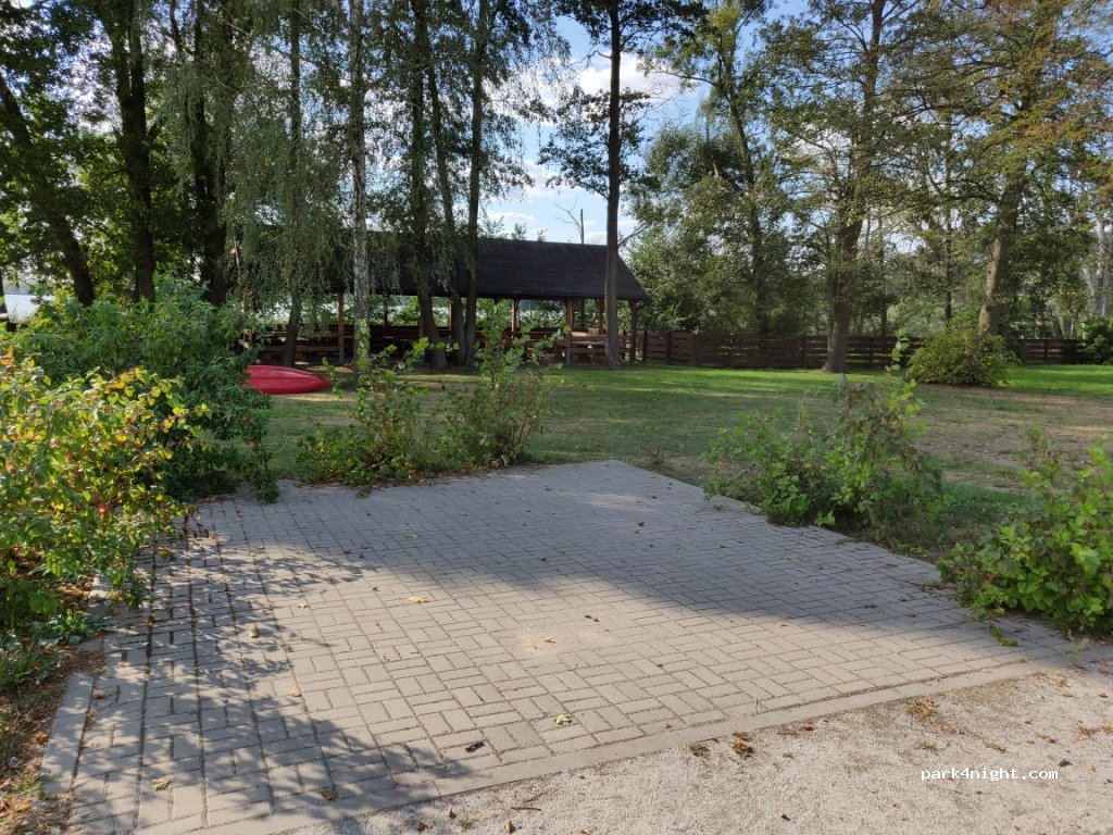 Pole namiotowo-campingowe Jezioro Wielgie — foto