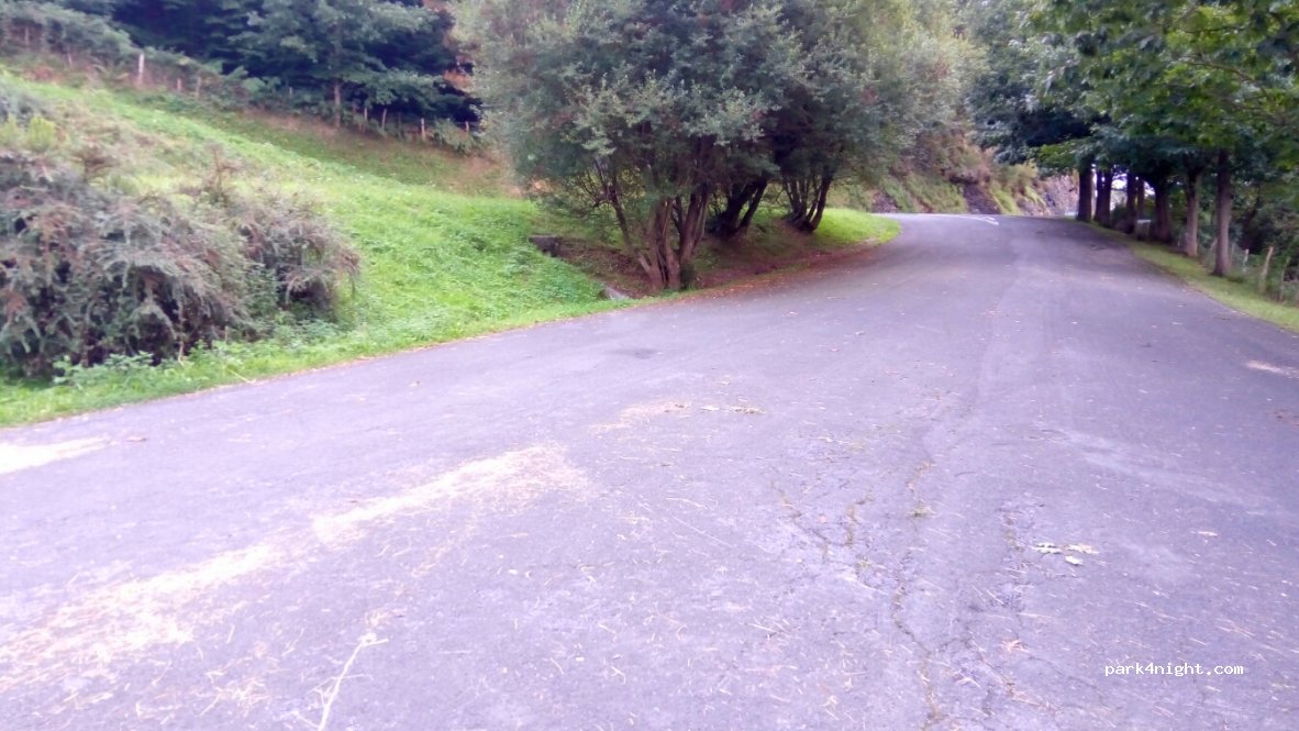 (48142) Gaztelu-Elexabeitia - 35 Orozko-Areatza Errepidea — foto 2