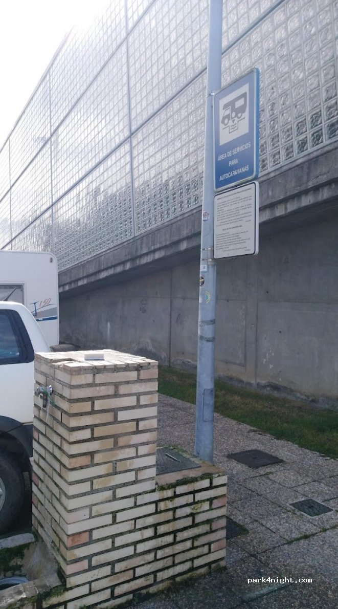 (33420) Lugones - 30A Avenida Conde Santa Bárbara — foto