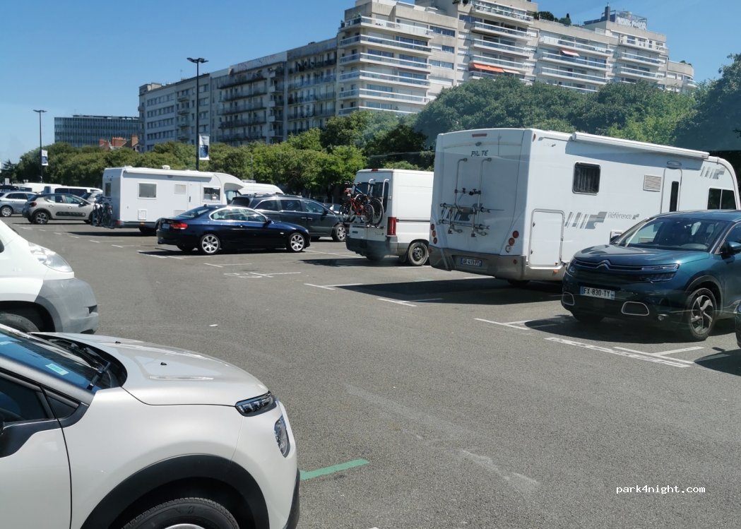 (44000) Nantes - 22 Quai de la Fosse — foto 2