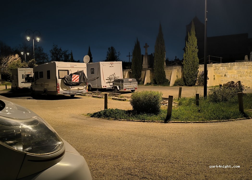 (33240) Asques - Place du Mascaret — foto 5