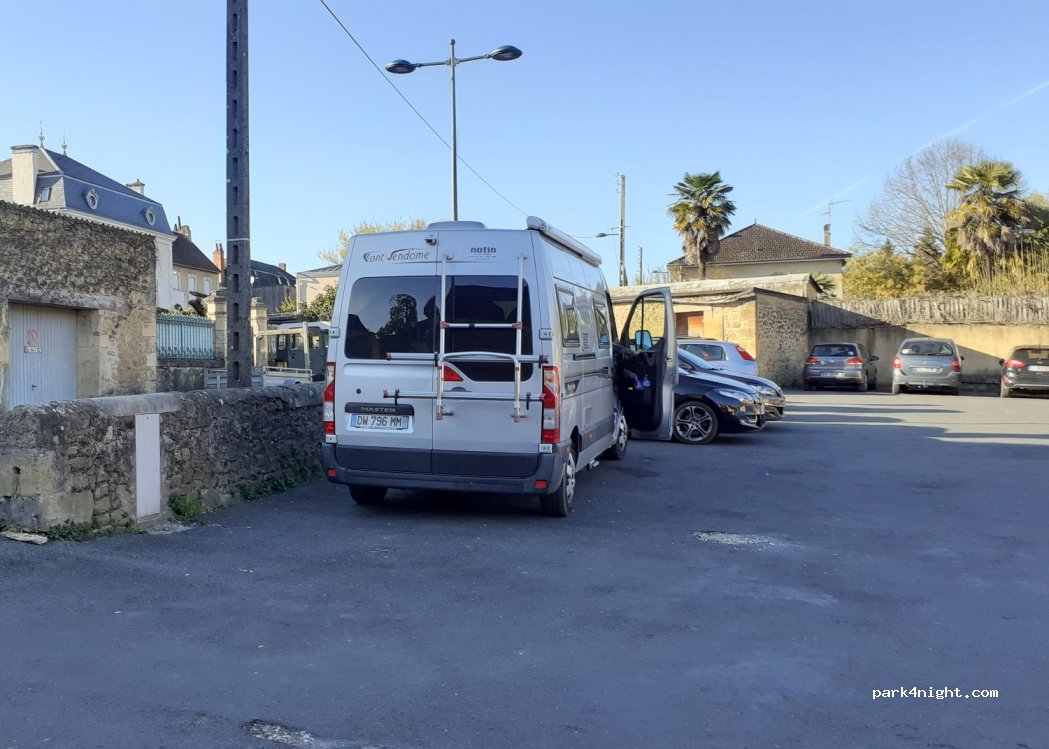 (24200) Sarlat-la-Canéda - 9 Rue des Cordeliers — foto 2