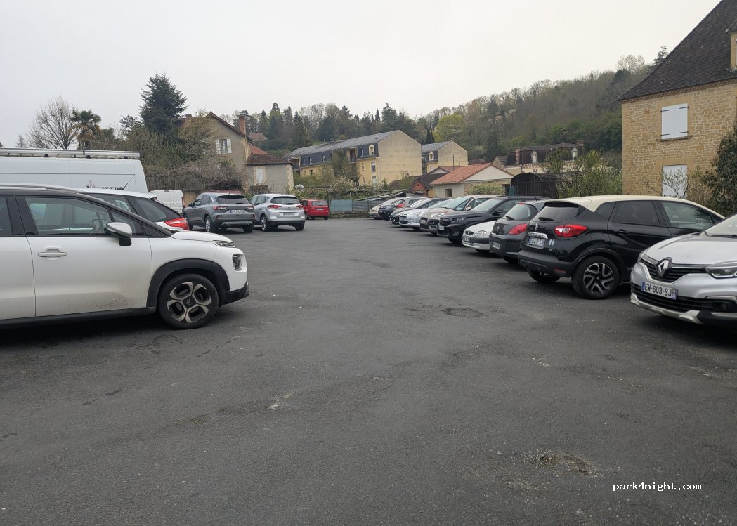 (24200) Sarlat-la-Canéda - 9 Rue des Cordeliers — foto 3