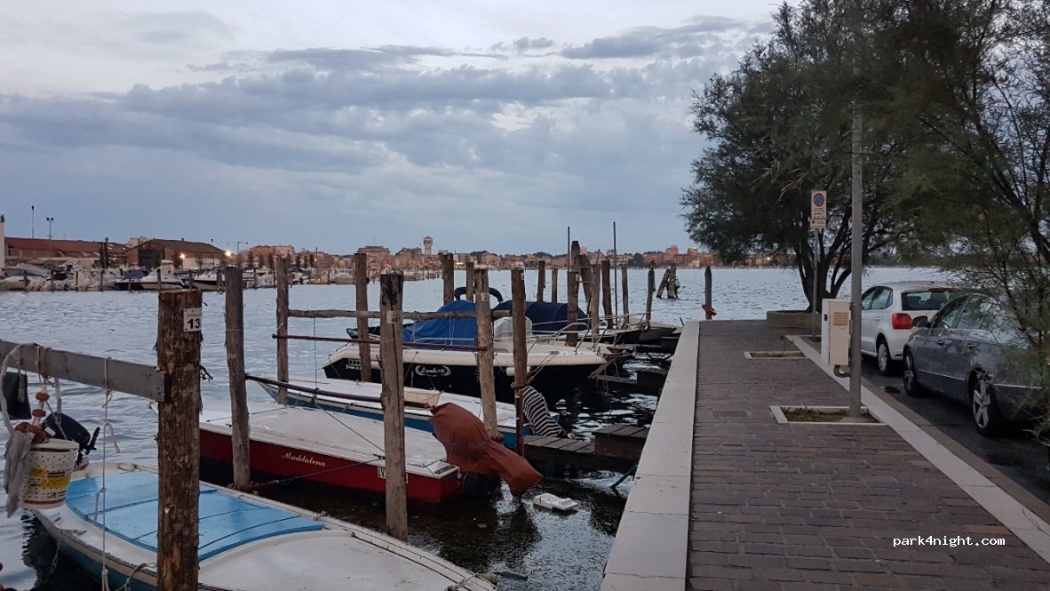 (30015) Chioggia - 20 Fondamenta San Francesco — foto