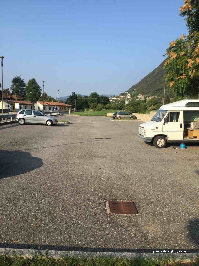 (24067) Sarnico - 47 Via Predore — foto