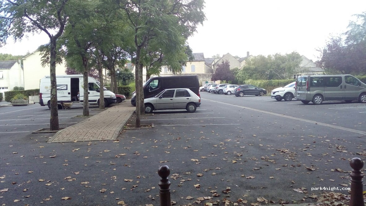 (37190) Azay-le-Rideau - 8 Av. Adelaïde Riché — foto