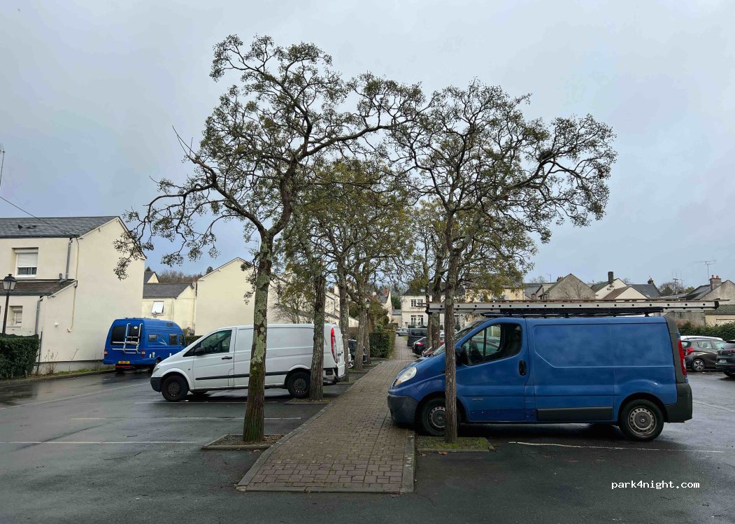 (37190) Azay-le-Rideau - 8 Av. Adelaïde Riché — foto 2