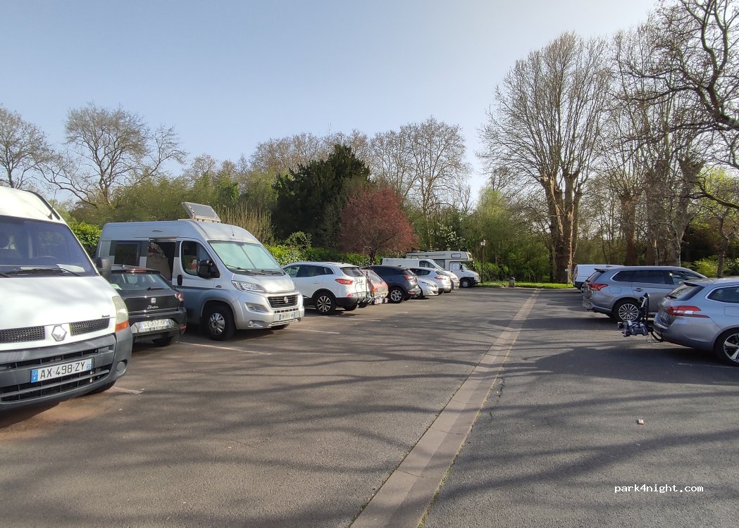 (37190) Azay-le-Rideau - 8 Av. Adelaïde Riché — foto 5